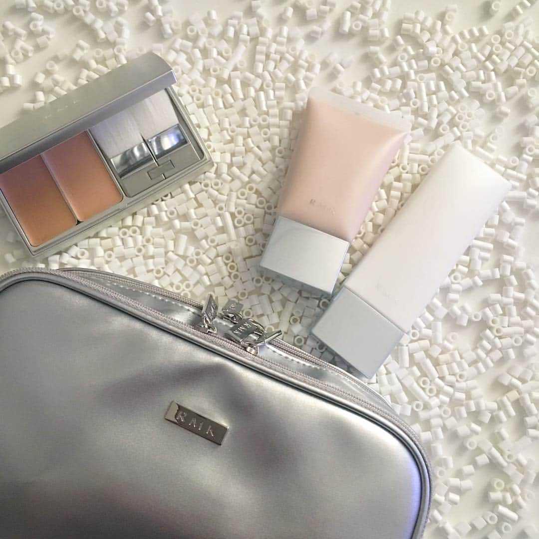 ISETAN MiRRORさんのインスタグラム写真 - (ISETAN MiRRORInstagram)「. . 【RMK】メイクアップ イベント @ イセタン ミラー ルミネ北千住店 . . 2019年3月30日  11:00〜20:00（最終受付 18:30、完全予約制） . . 『RMK』専属メイクアップアーティスト横内雄太さんがメイクアップのご提案をいたします。イベントご参加の方にはサンプルをプレゼント。さらに、『RMK』製品を10,800円（税込）以上お買いあげの方にオリジナルポーチをプレゼント！ご予約は店頭、またはお電話で。ご参加お待ちしております。 . . ＊予定していた内容、企画が変更になる場合がございます。 . . #isetanmirror #イセタンミラー #rmk #アールエムケー #メイクイベント  #メイクアップアーティスト来店 #rmk専属メイクアップアーティスト #横内雄太さん #ベースメイク #カラーメイク #3月30日 #予約制 #イセタンミラールミネ北千住店 #cosme #cosmetics #コスメ #コスメティクス #化粧品 #make #makeup #メイク #メイクアップ #イセタンミラールミネ北千住店の店舗情報はイセタンミラーhpをご覧ください #ルミネ北千住 #コスメ好きさんと繋がりたい  #メイク好きな人と繋がりたい」3月23日 7時56分 - isetanmirror