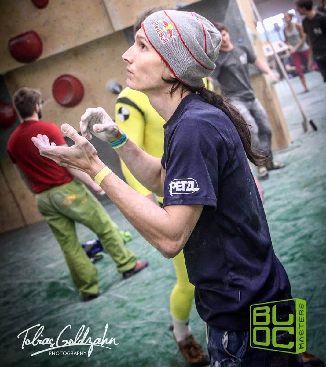 ルスタン・ゲルマノフのインスタグラム：「#studioblockmasters starts tomorrow. Good luck to all participants and see you there! 📸@tobias_goldzahn  @redbull_rus @redbull @adidasterrex @fiveten_official @frictionlabs #adidasterrex #livewithoutlimits #gr #chalkmatters #climbing #sportclimbing #bouldering #rockclimbing #climbing_pictures_of_instagram」