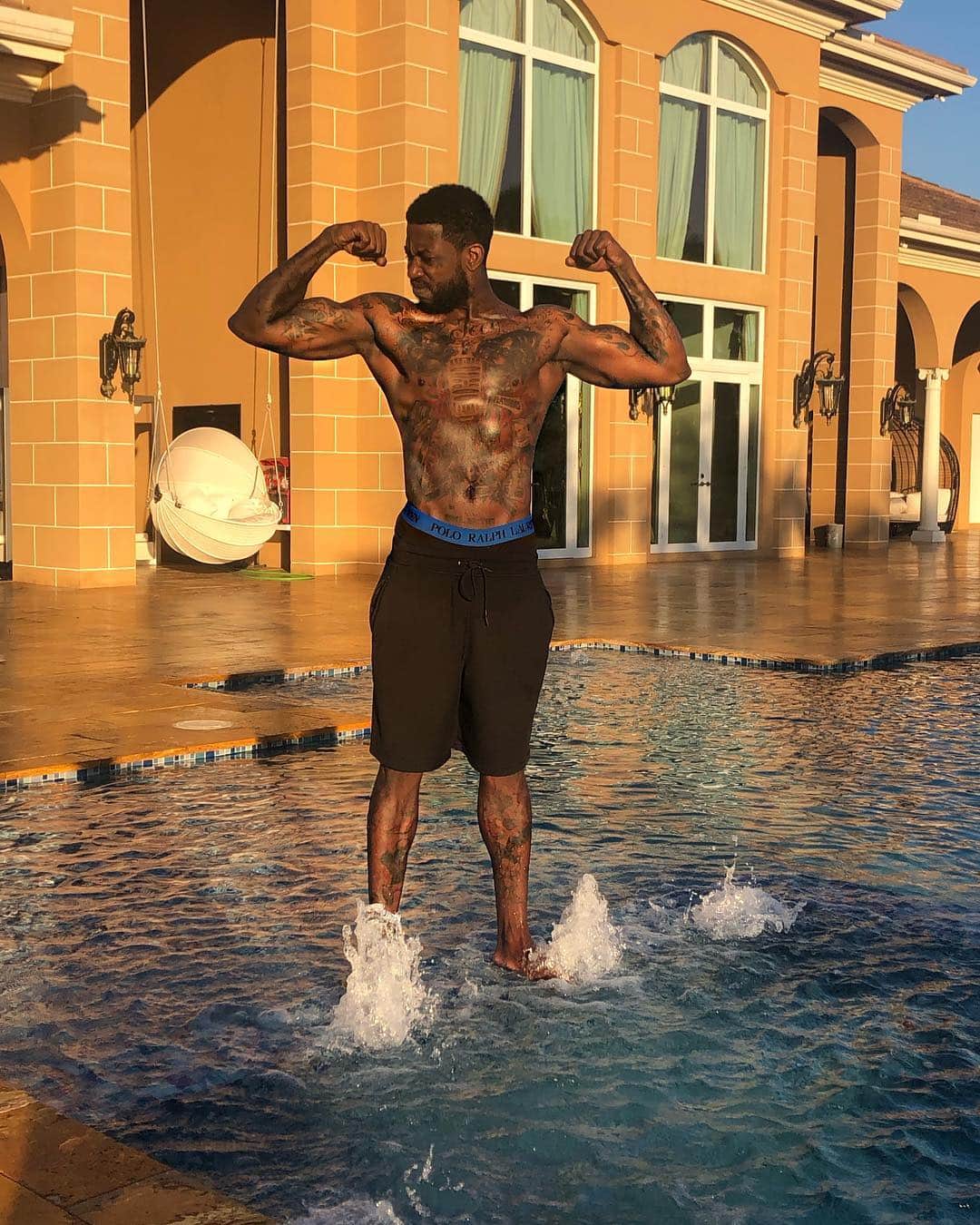 グッチ・メインのインスタグラム：「Men Do What They Want, BoysDo What They Can 😤」