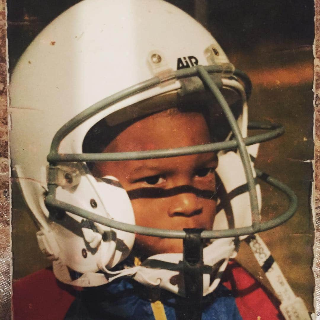 ジェームイス・ウィンストンさんのインスタグラム写真 - (ジェームイス・ウィンストンInstagram)「#BeforeTheNFL I learned my gridiron skills while attending the @bgca_clubs #fbf #letsplayfootball」3月23日 8時49分 - jaboowins