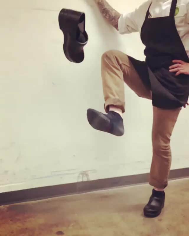 ダンスコのインスタグラム：「Catch you on the flip side. Thanks to @jgrugile for the video.」