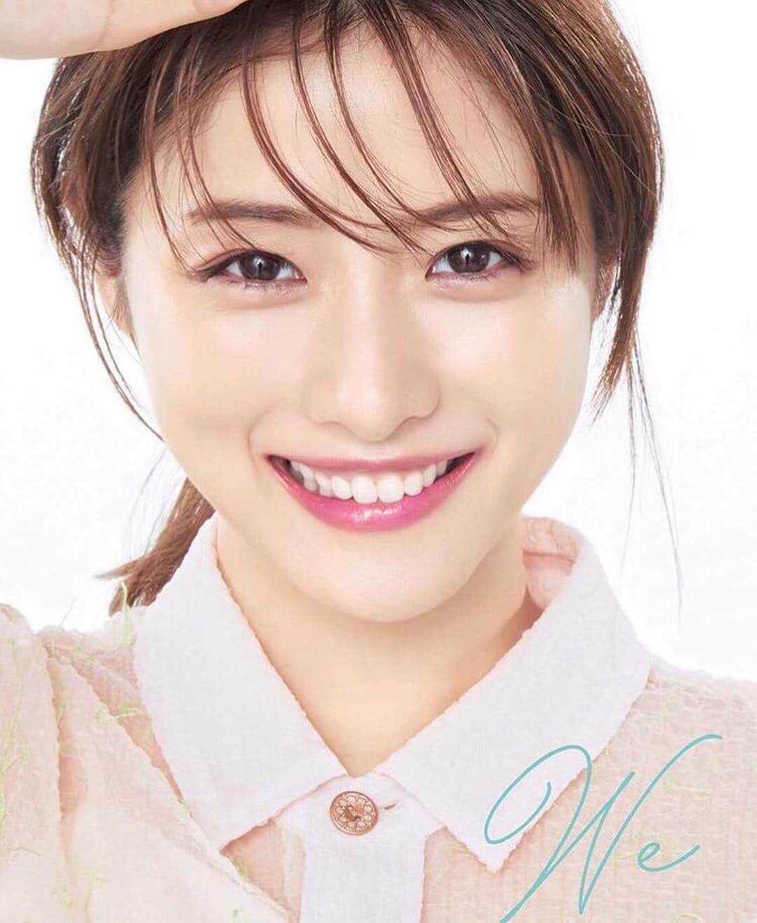石原さとみのインスタグラム：「. #石原さとみ  #IshiharaSatomi #美的 #さとみちゃんに届きますように」
