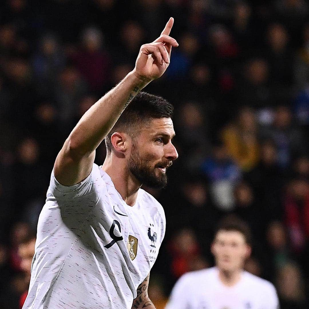 チェルシーFCさんのインスタグラム写真 - (チェルシーFCInstagram)「Olivier Giroud on target for France, who beat Moldova 4-1 in #Euro2020 qualifying tonight! ⚽️🇫🇷 #CFC #Chelsea」3月23日 9時45分 - chelseafc