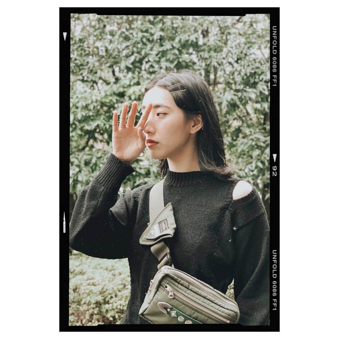 中田クルミさんのインスタグラム写真 - (中田クルミInstagram)「Spring is comming also my nose is always running from pollen I took this photo by selftimer finaly my phone fell down and the screen was little bit broken It was my day🤷‍♀️ @soduk_official #soduk」3月23日 10時46分 - kurumi_nakata