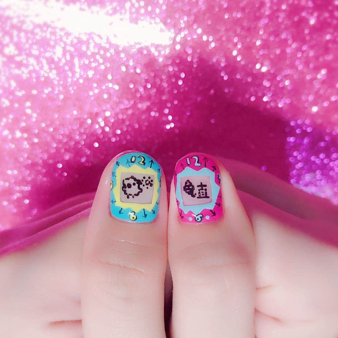 なかやまちえこさんのインスタグラム写真 - (なかやまちえこInstagram)「たまごっち🥚 #nail #nails #nailart #ネイル #美甲 #ネイルアート  #clou #nagel #ongle #ongles #unghia #japanesenailart #manucure #네일 #젤네일 #네일아트 #네일리스트 #japanesenails #manicurist #gelnails #たまごっち ＃たまごっちネイル #tamagotchi #‪DreamyMelts‬ #可恩 ちゃん デザインオーダー頂きました🙏」3月23日 11時28分 - chiekonakayama