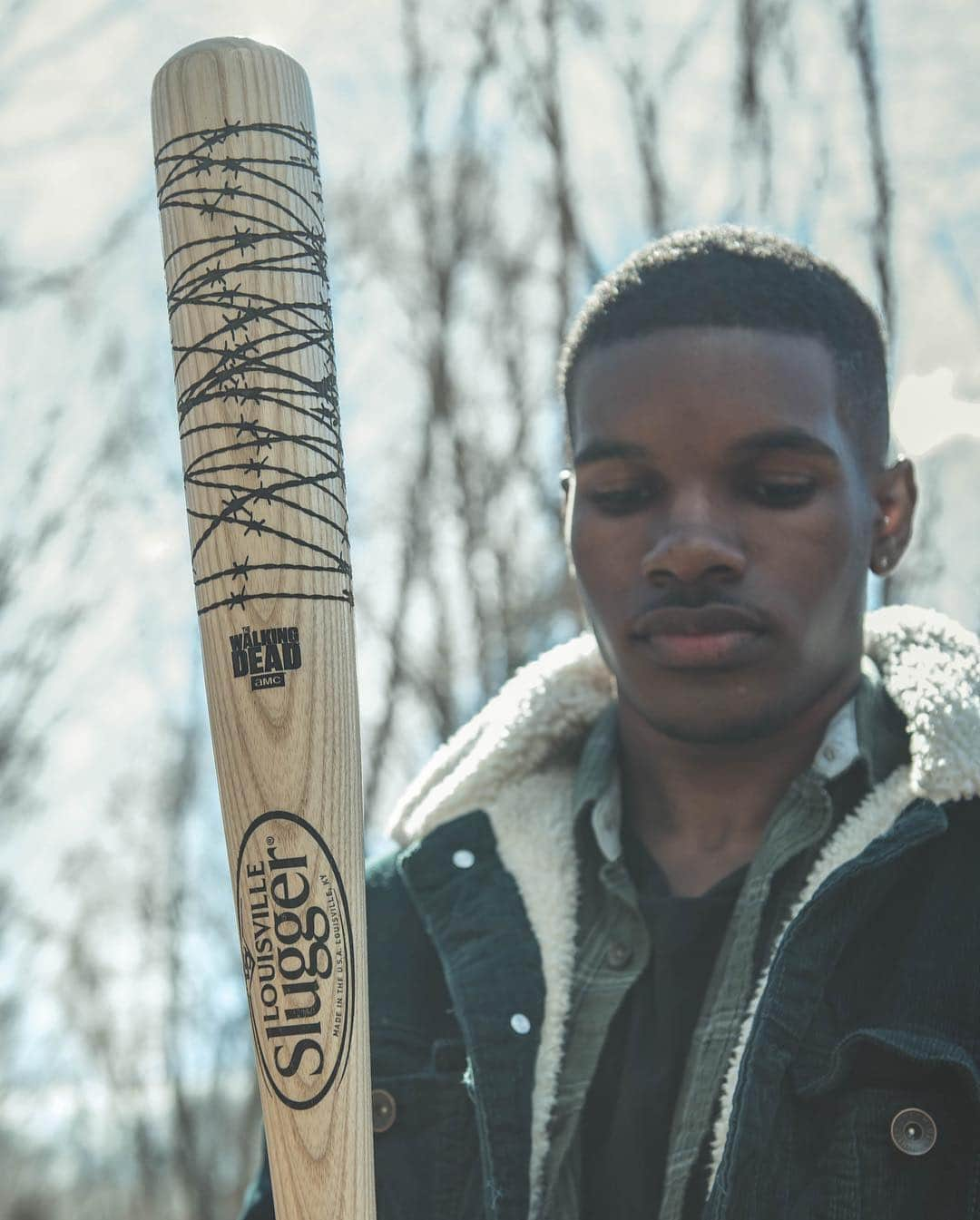 Foot Lockerさんのインスタグラム写真 - (Foot LockerInstagram)「@sluggernation x @amcthewalkingdead Negan's Bat Lucille  Launching 3/25, #NYC Flagship and Online」3月23日 11時39分 - footlocker