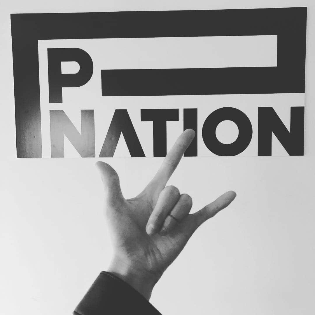 PSYさんのインスタグラム写真 - (PSYInstagram)「#pnation🤟🏻」3月23日 17時14分 - 42psy42