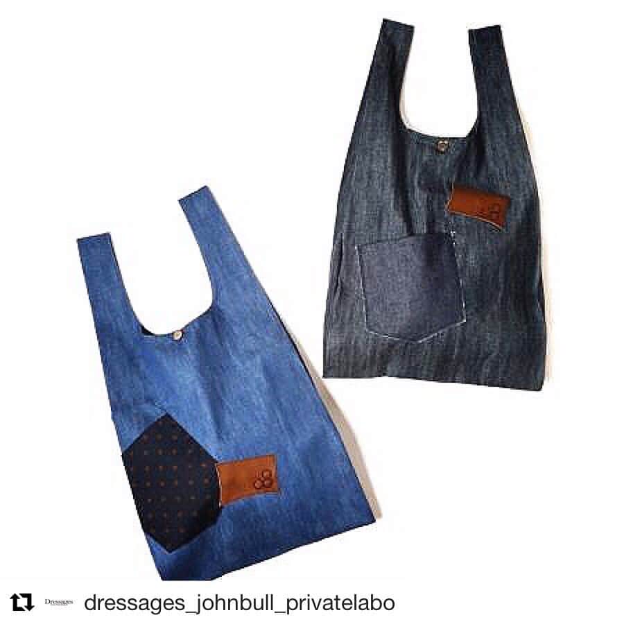 のインスタグラム：「. . 【makerhood  WORK SHOP】 Dressages にて本日より2日間限定開催！！ . . #Repost @dressages_johnbull_privatelabo with @get_repost ・・・ 【WORK SHOP】 at Dressages Johnbull Private labo.  3/23(土)〜3/24(日)の期間、前回ご好評を頂いた“makerhood” WORKSHOPをDressages Johnbull Private labo前にて開催致します👖  お好みの素材やパーツを使ったお客様だけのオリジナル“デニムショッピングバック”と“サコッシュ”を、Johnbullの職人達がその場で縫い上げ、仕上げていく工程を間近でご覧頂けます。  今回、同階のAUXBACCHANALES（オーバカナル）様とのコラボバッグも作成。 おすすめ料理『Steak Frites🥩2,580円(税込)』をご注文の方に先着でプレゼント🎁 ※数量限定、無くなり次第終了 . ■開催日時 3月23日（土） 11:00 ～ 20:00 (最終受付19:30) 3月24日（日） 11:00 ～ 18:00 (最終受付17:30) . ■参加費 3,500円+税～ ■所要時間 30分～  ものづくりの現場の空気にぜひ触れてみて下さい。 スタッフ一同心よりお待ちしております！ . #dressagesjohnbullprivatelabo#dressages#johnbullprivatelabo#johnbull#denim#workshop#ドレサージュ#ジョンブル#ワークショップ#グランフロント」