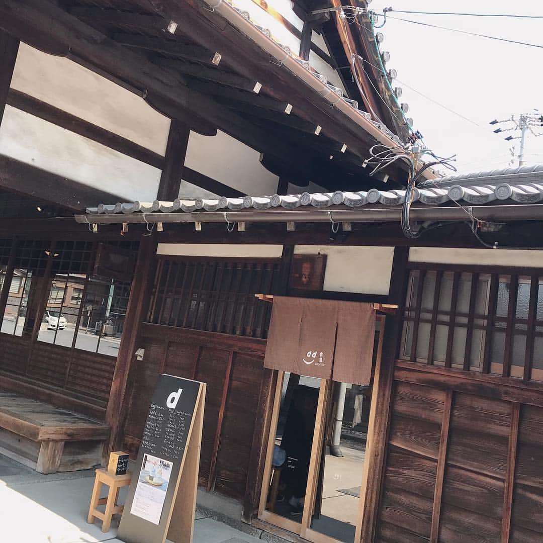 森みはるさんのインスタグラム写真 - (森みはるInstagram)「京都で友達が連れてってくれたごはん屋さんが本当に美味しくて、雰囲気も良くて落ち着くし最高だった🥺 毎日こんなとこでご飯食べたり生活してたら、邪念がなくなって心が綺麗になりそう笑 #京都#和食#定食#カフェ#京都カフェ」3月23日 12時21分 - miharu_mori