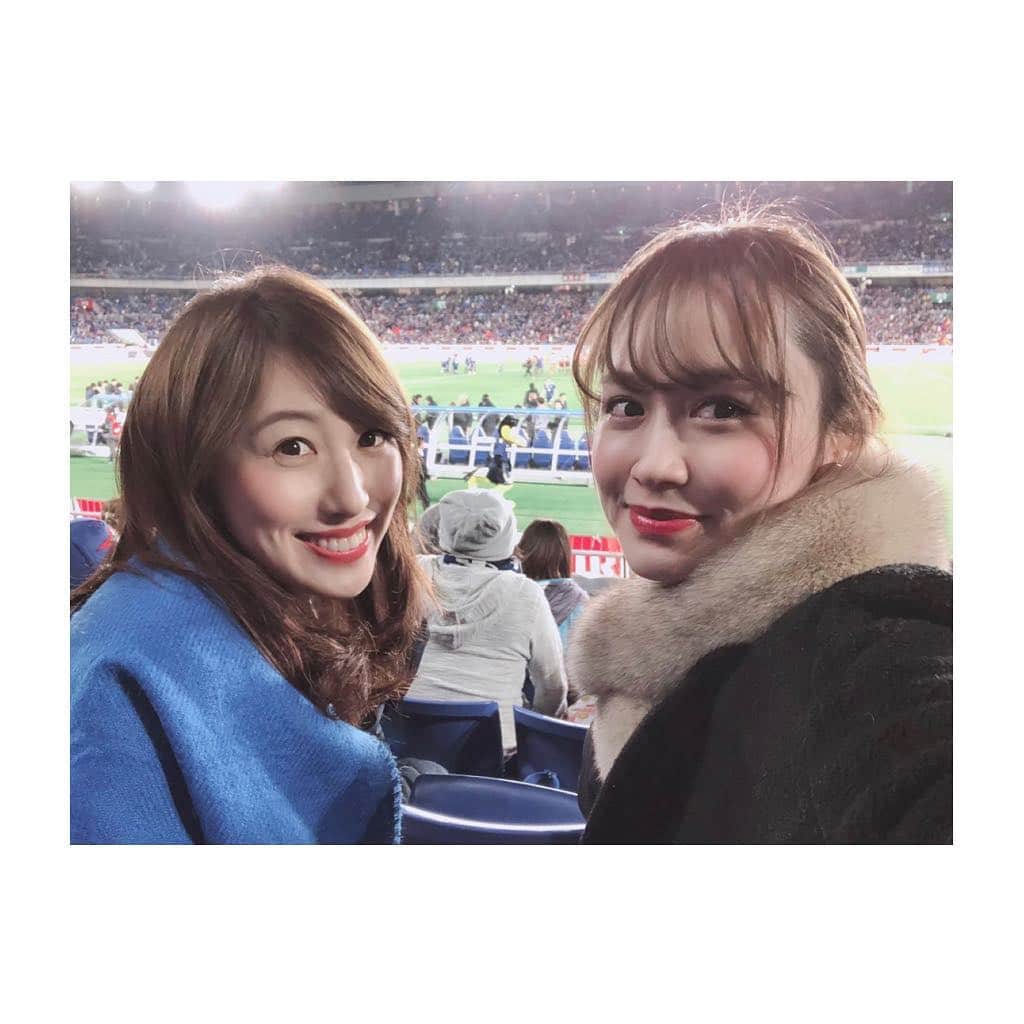 のインスタグラム：「昨日は #サッカー日本代表戦 へ 日本は惜しくも負けてしまいましたが、新戦力のパワーを感じた試合でした⚽️✨ 個人的には、 @jamesrodriguez10 選手を拝めて嬉しかった〜🥺🤲💓笑 #森保ジャパン #サムライブルー #japan 対 #コロンビア #columbia #サッカー #soccer #football #⚽️ プレスで来ていたさとみんとも会えました💖 #さゆスポ」