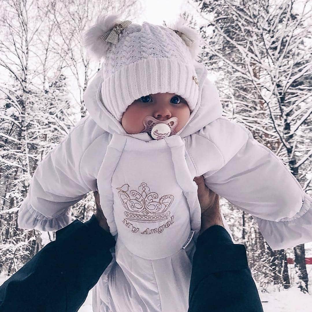 BeStylishさんのインスタグラム写真 - (BeStylishInstagram)「❄️ 🍼 💛A d o r a b l e 😍 Share this with your bestie 💕Credit 📸: @dr.kantor.tanya 💛 ✨ ✨ ✨ ✨ Follow: @bestylish  Follow: @mentor ✨ ✨ ✨ #bestylish #toocute😍 #cute #babies #babiesofinstagram #babies_r_adorable #babiesbabiesbabies #babiess #babieswithstyle #babies_with_swagg #babiesofficial  #cutenessoverload #babyfever #cutebaby #cutestbabyever #babylove #babyloves #babyfeverisreal #babyfever😩 #beautifulbabies #beautifulbaby #twins #babygirl #babygirlclothes #babygirlvideo #babygirl🎀 #thecutesthing #babiesoftheday ✨ ✨ ✨ ✨」3月23日 12時50分 - bestylish