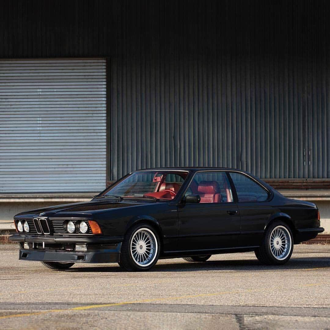 HYPEBEASTさんのインスタグラム写真 - (HYPEBEASTInstagram)「#hypeAF: This ultra-rare 1987 @bmw Alpina B7 Turbo Coupé/3 is up for auction. It produces 320 brake horsepower and a menacing 520 nm of torque at a relatively low 2,400 RPM. The model is one of only 17, and it’s expected to fetch between €140.000 EUR – €160.000 EUR (approximately $159,000 USD – $181,000 USD). Swipe to take a look at its custom red leather interior. Photo: Tom Gidden / @rmsothebys」3月23日 12時53分 - hypebeast