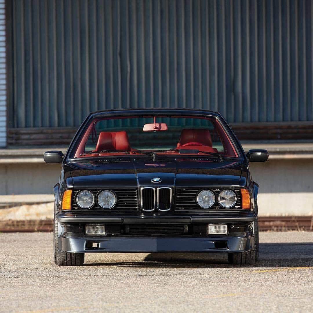 HYPEBEASTさんのインスタグラム写真 - (HYPEBEASTInstagram)「#hypeAF: This ultra-rare 1987 @bmw Alpina B7 Turbo Coupé/3 is up for auction. It produces 320 brake horsepower and a menacing 520 nm of torque at a relatively low 2,400 RPM. The model is one of only 17, and it’s expected to fetch between €140.000 EUR – €160.000 EUR (approximately $159,000 USD – $181,000 USD). Swipe to take a look at its custom red leather interior. Photo: Tom Gidden / @rmsothebys」3月23日 12時53分 - hypebeast