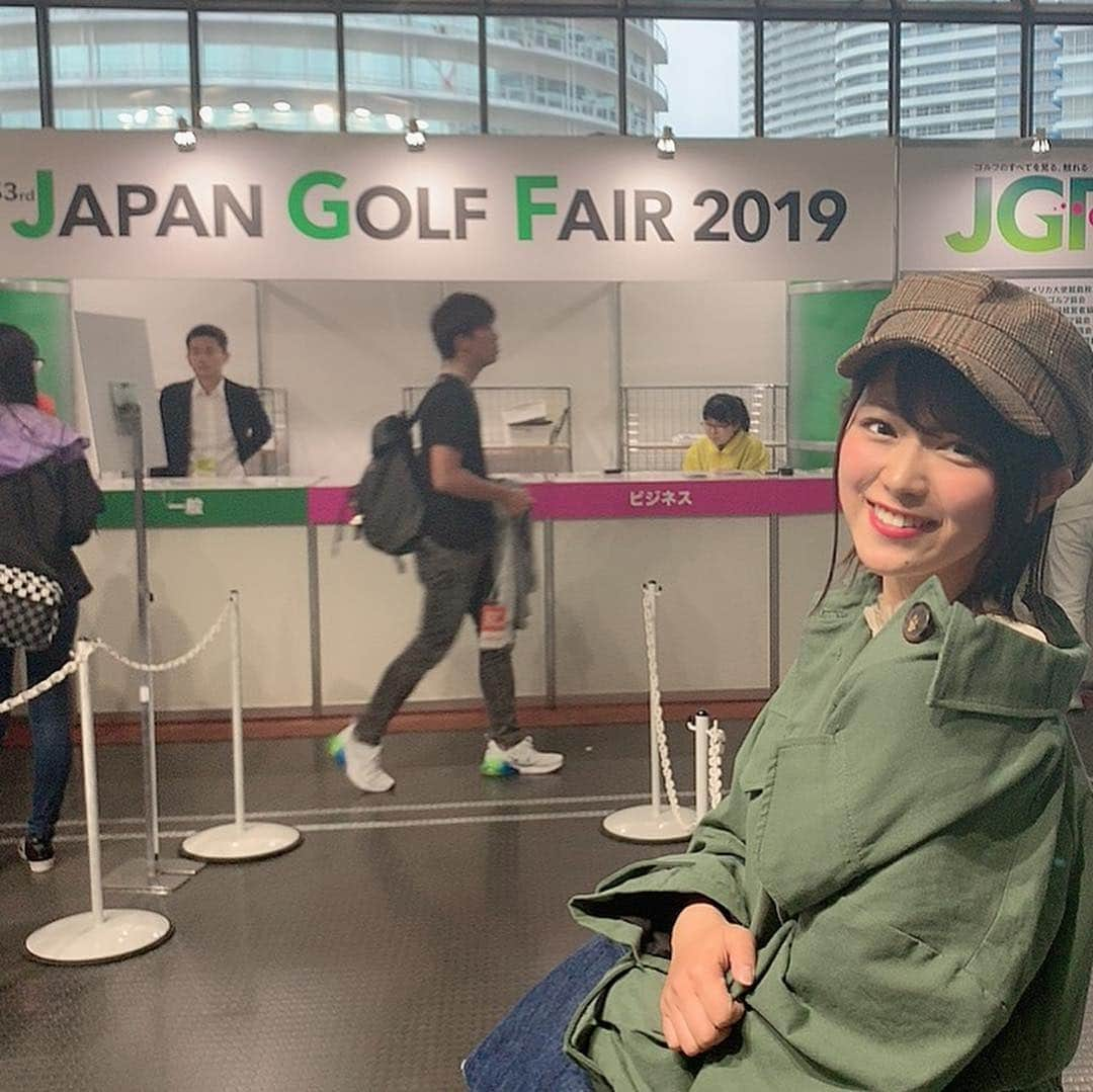 山内鈴蘭さんのインスタグラム写真 - (山内鈴蘭Instagram)「『JAPAN GOLF FAIR 2019』 遊び行ってきましたーっ😍⛳️⛳️ GOLF Net TVで2時間生放送も させて頂き、幸せな時間でした♥️ . . 219社のゴルフメーカーさん、ゴルフ関連企業さんが集って居てゴルフのテーマパークみたい🥳🎡新しい発見もあったり、気になるメーカーや器具、沢山体験出来てゴルフ好きはもちろん！初心者の方も楽しめる物ばかりでした🥺♥️ . 一度にこんなに体験する事なんて中々ないから、年に一度のこのフェアが来年の楽しみになりました😍😍😍😍 幸せ。ゴルフやって居て、楽しい気持ちも、人との繋がりも、自分の夢も、沢山ゴルフが私にくれた気持ち。幸せ！！！！！！！ #japangolffair #ジャパンゴルフフェア #ジャパンゴルフフェア2019 #黒田カントリークラブ さん #進藤大典 プロ 優しいお二人さん☺️♥️ありがとうございました！！！ #golfnettv スタッフの皆様もありがとうございました！！！！」3月23日 13時12分 - xxsuzuranxx