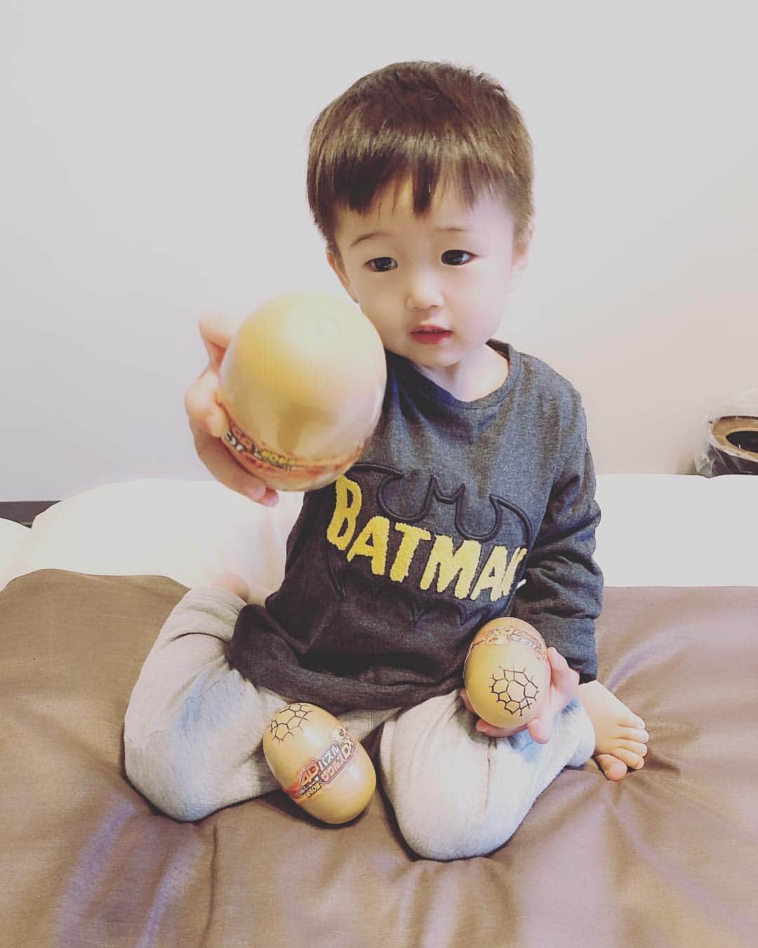 鈴木亜美さんのインスタグラム写真 - (鈴木亜美Instagram)「変なホテル🏨👾 これが名前😽 怪獣がいたよ😵 ロボットがお部屋に卵を運びに来たよ〰‼️ちょっと怖いけど、何が入ってるかな⁉️🙄」3月23日 13時16分 - amiamisuzuki