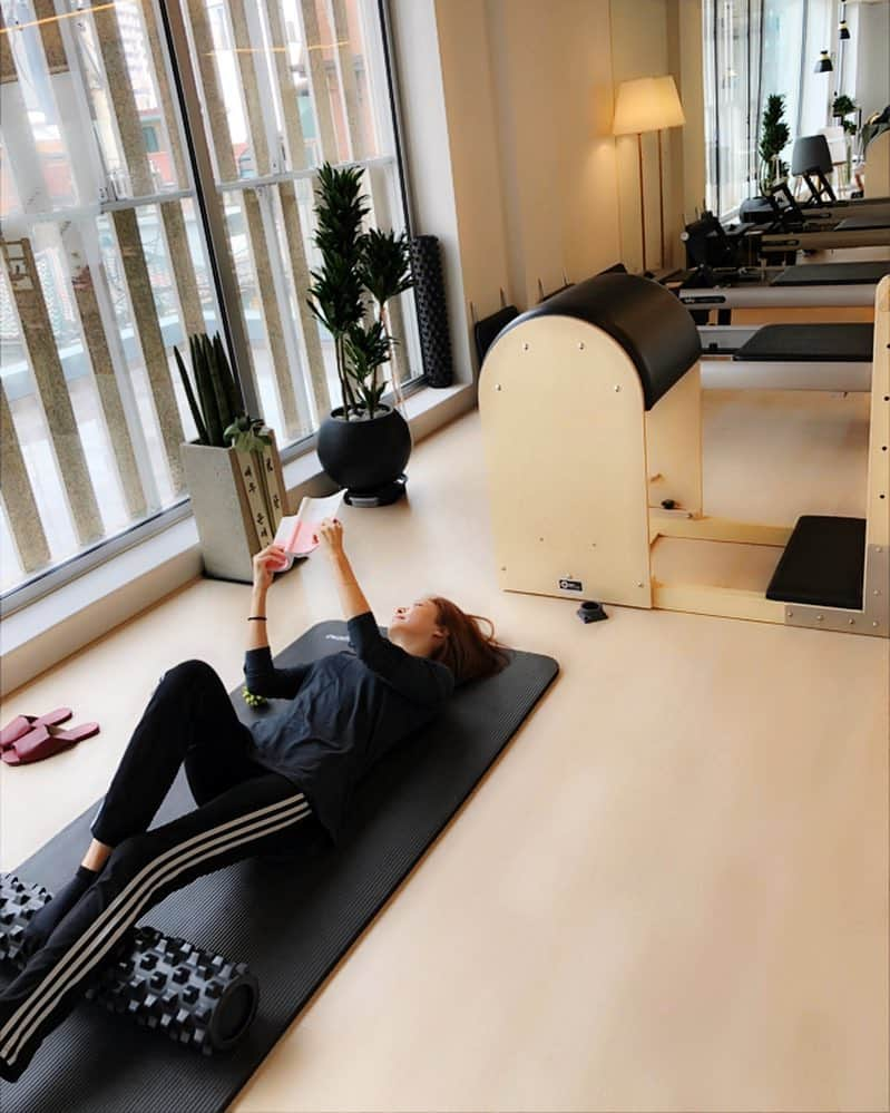 ユン・セアさんのインスタグラム写真 - (ユン・セアInstagram)「#행복한주말 #딩구르르 @pilates_door 라면만 끓여먹음 딱이네여...🍜 오늘은..왕뚜껑‼️🥰🤤🤤🤤」3月23日 13時26分 - loveyoonsea