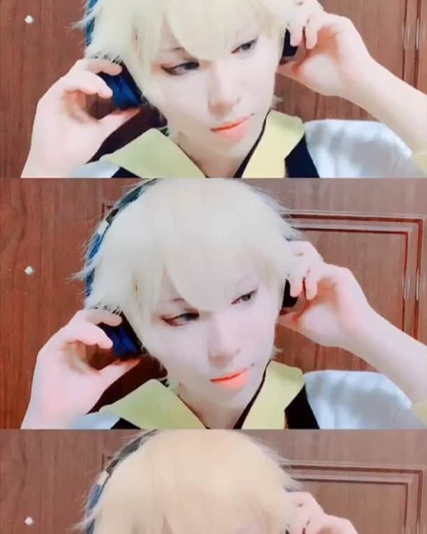 千尋のインスタグラム：「「Get away from her , you got that?」 Miss Chips is already mine! Recently CHIHIRO is turning to support Kiro!!! Used to be a fan of Victor haha 「離她遠一點 懂了嗎？」 薯片小姐已經是我的人了 最近快變周太太了呀啊啊）原本李太太  #戀與製作人 #kirocosplay #周棋洛 #cosplayboy #loveandproducer #chihirosama #otomegames #mrlovequeenschoice」
