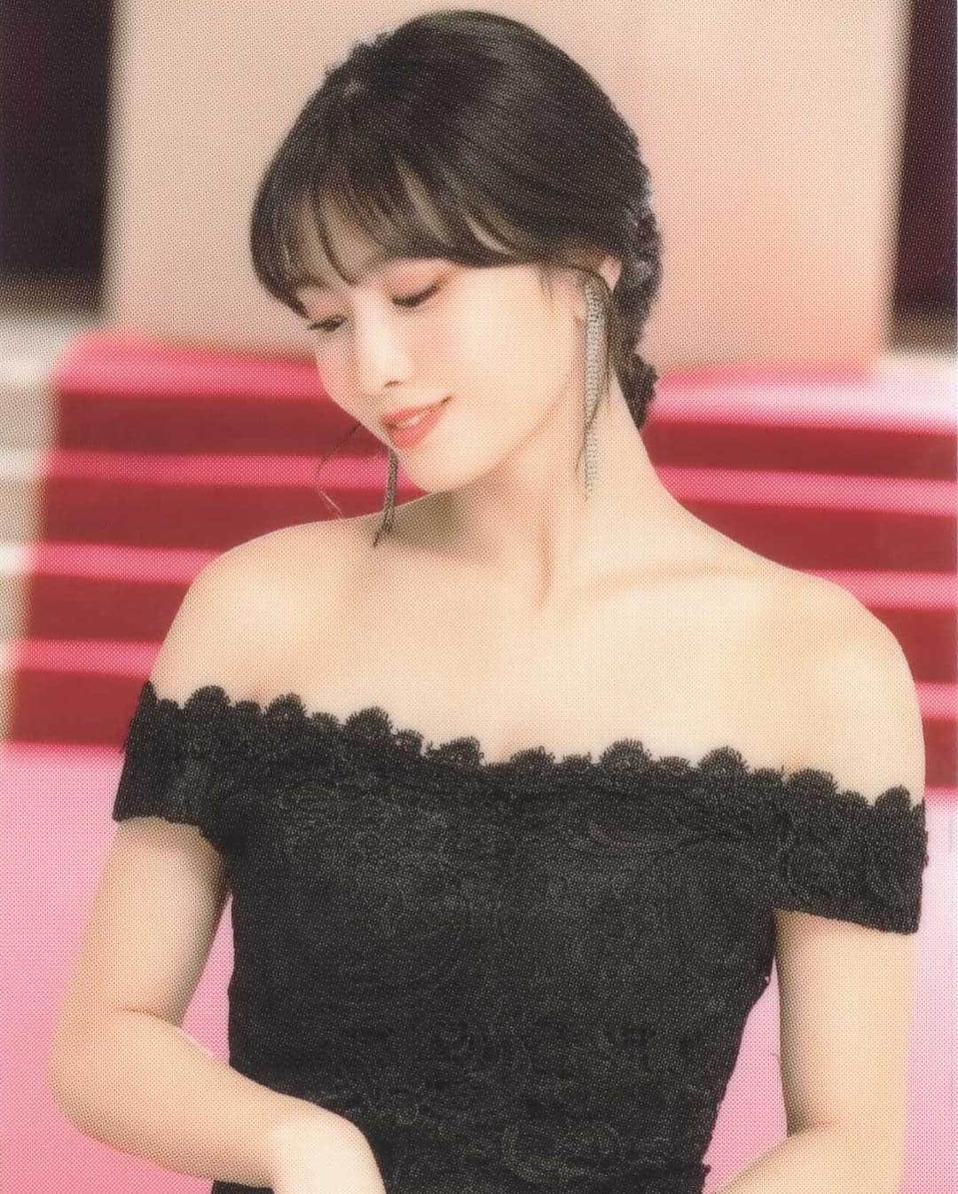 モモさんのインスタグラム写真 - (モモInstagram)「♡ [Scan] 190322 - TWICE Dome Tour 2019 “Dreamday” Photocard Ver. A&B -  #MOMO #트와이스 #모모 #平井もも #もも #TWICE © Nov.1」3月23日 13時48分 - momojype