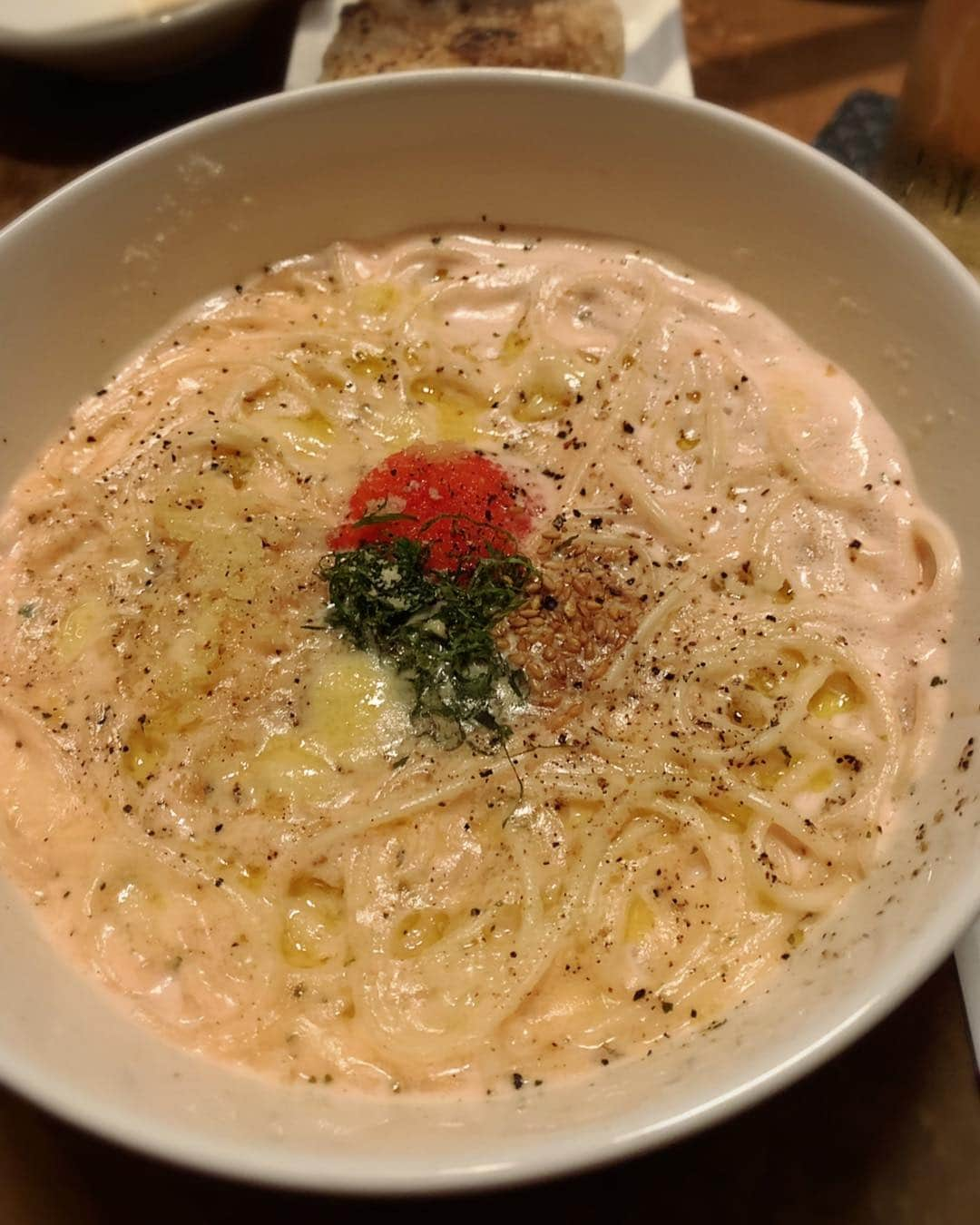 佐井祐里奈さんのインスタグラム写真 - (佐井祐里奈Instagram)「#cocon名駅店  お昼は素麺Bar🍸 夜はダイニングbar🍷  徳島県の半田そうめんが一年中食べられるお店🥰❤️ 一枚板のカウンターがオシャレな、雰囲気良いお店で毎日日替わり素麺がいただけます😋  しらす梅おろしそうめん 860円 ユッケじゃんそうめん 960円 明太子のくりーむそうめん 1000円  あったかい素麺も美味しい😋💗もちろん冷たいものも！半田素麺、新食感😍ぜひ食べてみてー✨ . . . . #lunch #名古屋駅ランチ #yunnaログ #半田素麺 #nagoya #フードスタイルナビゲーション #ラジオで紹介 #ぜひ聞いてね」3月23日 13時51分 - yunna_s31