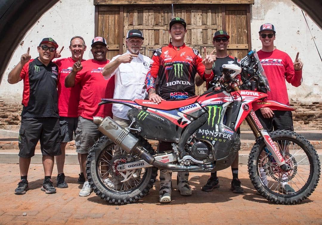 Honda Powersports USさんのインスタグラム写真 - (Honda Powersports USInstagram)「Big congrats to @rickybrabec, who wrapped up the @sonorarally win for @rallyteamhrc & @jcrhonda after 6 special tests & 800 miles! 🇲🇽🇺🇸🏁 #RideRed 📸 Boyd Jaynes」3月23日 14時00分 - honda_powersports_us