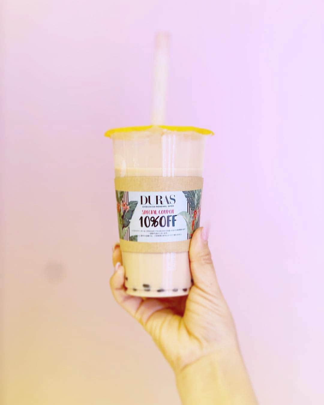 のインスタグラム：「DURAS💓 ・ 109 renewal open！ ・ お客様へタピオカを配る優しいお店💋 ・ めっちゃ可愛いワンピ夏に使えそうなのあったー💓 ・ また着用したらアップしますね(＊´ω｀＊)” ・ ・ #duras」