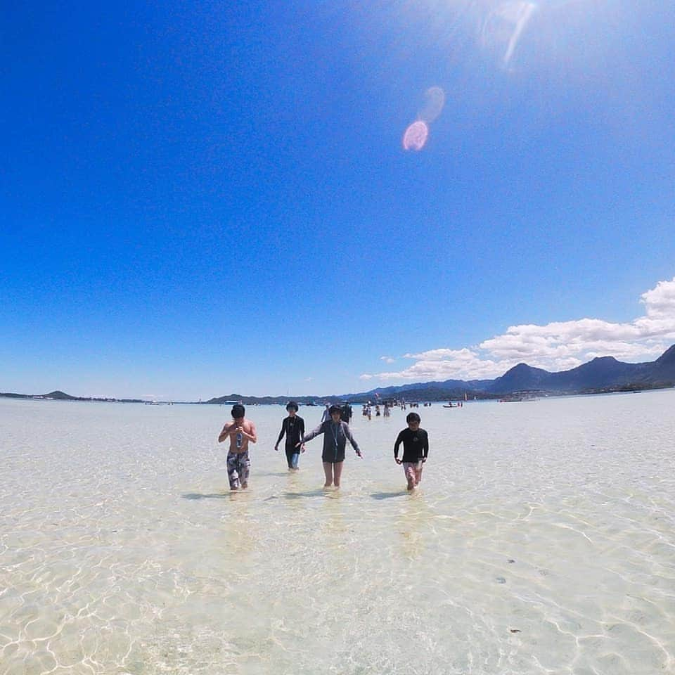 Luxury Cruise by Captain Bruceさんのインスタグラム写真 - (Luxury Cruise by Captain BruceInstagram)「夏の足音が聞こえてくるな〜〜。 #captainbruce #sandbar #kaneohe #hawaii #oahu #oahulife #ahuolaka #キャプテンブルース #天国の海 #アフオラカ #ハワイ大好き #絶景 #海 #フラの聖地 #晴天」3月23日 14時21分 - cptbruce_hi