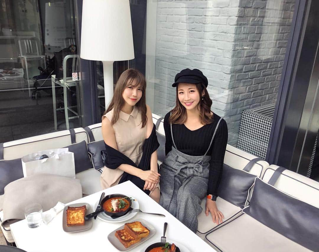 植田せりなさんのインスタグラム写真 - (植田せりなInstagram)「. 仲良しな美奈 🧡@mina_muranaka1019  とLunch🍴🥘 . . マーサーブランチ銀座テラスにて🌿 @mercer_brunch_ginza_terrace . . . テラスが大好きだから、 お洒落なテラスでテンション上がった🥺💕 フレンチトーストも海老のビスクも美味しかった🥺✨ . . . #ランチタイム #マーサーブランチ銀座  #テラス #銀座ランチ  #テラスランチ  #春 #mercerbrunch#mercerbrunchginzaterrace#lunch#lunchtime#ginza#tokyo」3月23日 14時42分 - serina_ueda