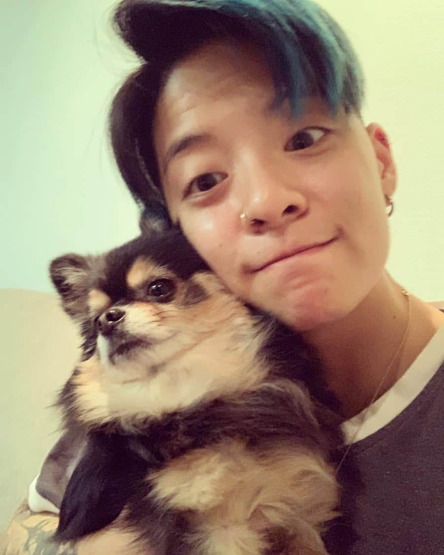 アンバー さんのインスタグラム写真 - (アンバー Instagram)「Our “tired” family photo.」3月23日 15時07分 - amberliu