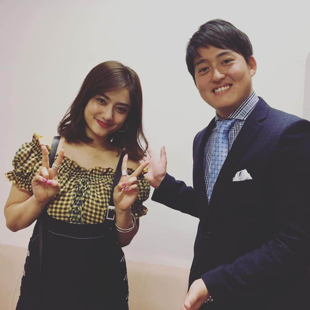 読売テレビ「あさパラ」さんのインスタグラム写真 - (読売テレビ「あさパラ」Instagram)「本日の『あさパラ！』ゲスト、谷まりあさん💕 モモタンで紹介したある商品がささったようで…😄 詳しくは番組HPの動画をチェックしてや～⏩https://www.ytv.co.jp/asapara/movie/  HPにはモモタンで紹介した商品情報も毎週載せてるからね～‼️一緒にチェックしてみてね🙇  #あさパラ #谷まりあ #平松翔馬  #谷まりあさんと平松アナのインスタのフォロワー数の差🤣 #あさパラアカもやけど…😅」3月23日 15時26分 - asapara_ytv