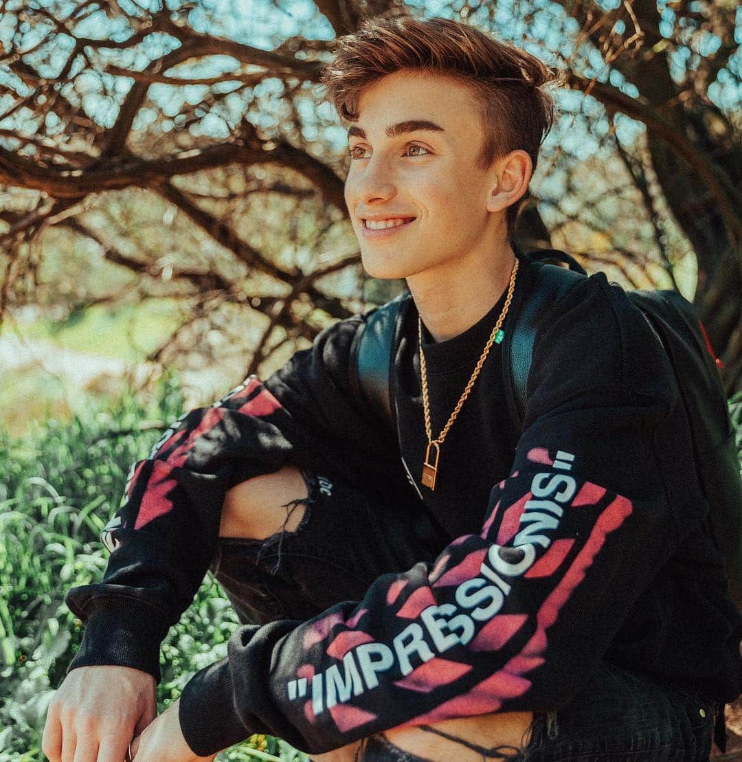 ジョニー・オーランドさんのインスタグラム写真 - (ジョニー・オーランドInstagram)「“impressionism”」3月24日 0時49分 - johnnyorlando