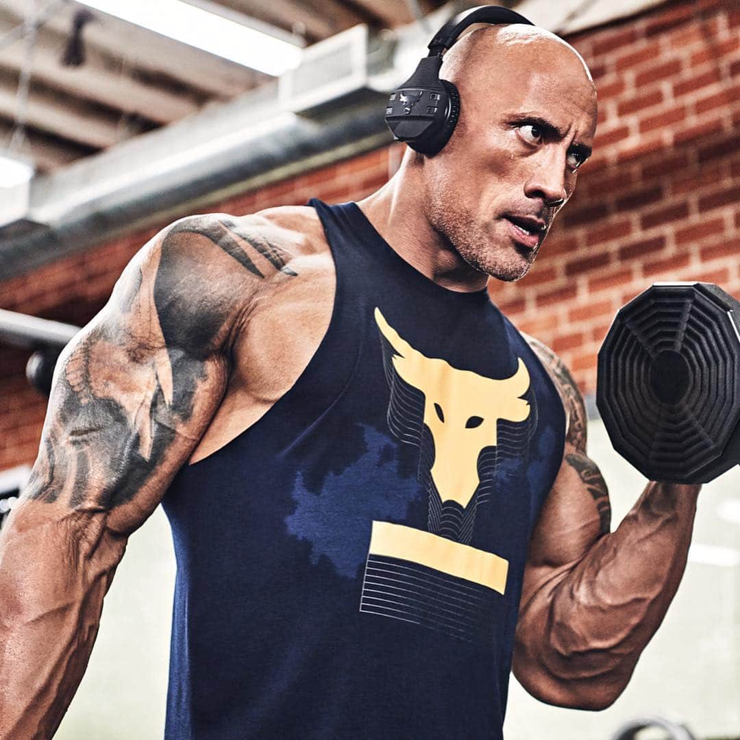 Under Armourさんのインスタグラム写真 - (Under ArmourInstagram)「Rent’s due. We’re outworking the competition mentally and physically in @therock’s new #BendBoundaries Collection. Train harder in the latest #ProjectRock gear by hitting the link in bio. #BuildTheBelief #WEWILL」3月24日 1時00分 - underarmour