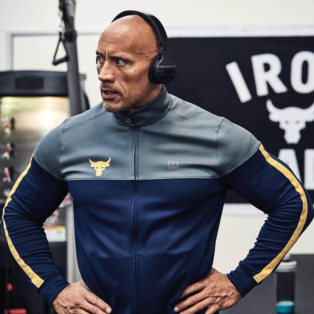 Under Armourさんのインスタグラム写真 - (Under ArmourInstagram)「Rent’s due. We’re outworking the competition mentally and physically in @therock’s new #BendBoundaries Collection. Train harder in the latest #ProjectRock gear by hitting the link in bio. #BuildTheBelief #WEWILL」3月24日 1時00分 - underarmour