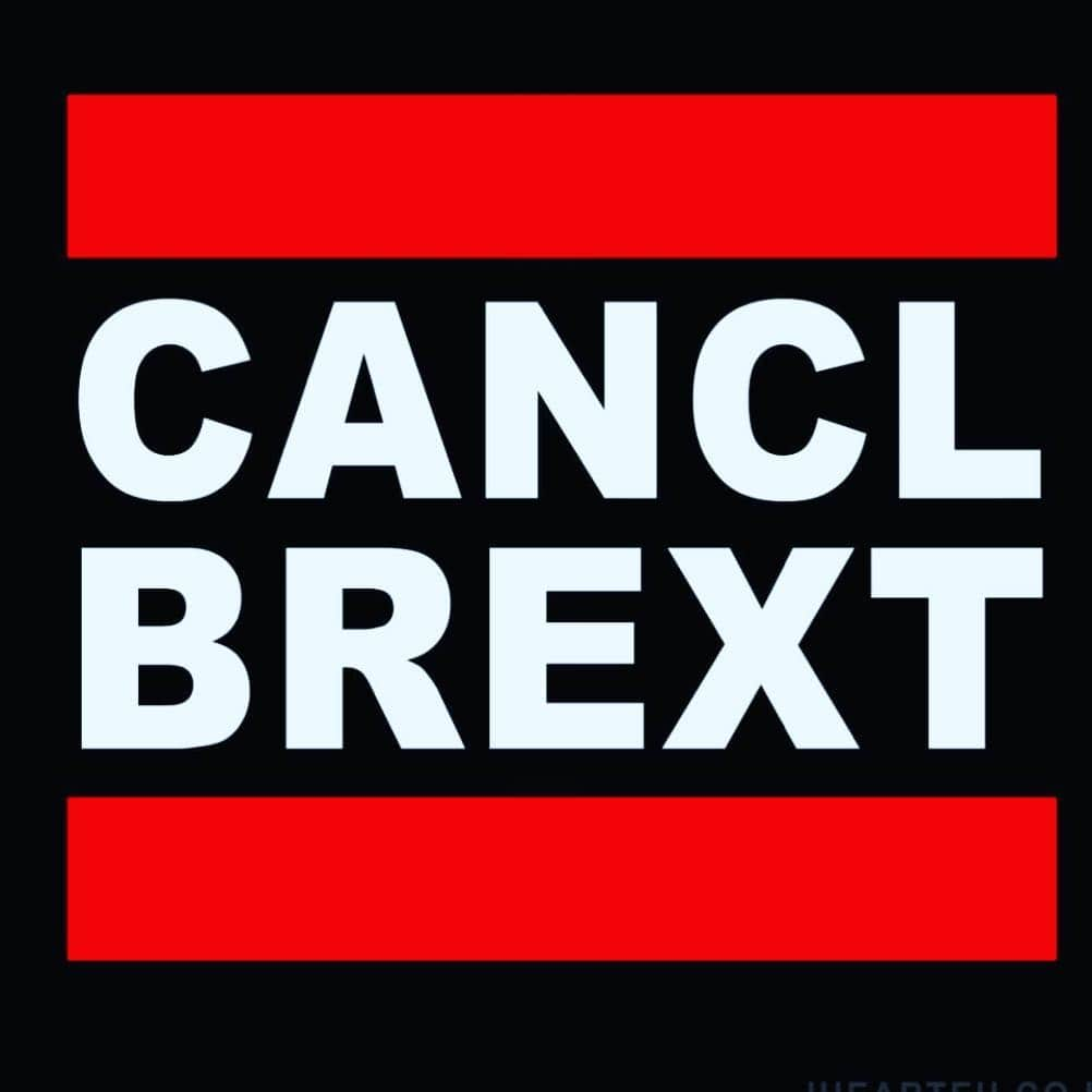 ミッキー・サムナーさんのインスタグラム写真 - (ミッキー・サムナーInstagram)「#cancelbrexit  #loveeachother  #iameuropean🇪🇺」3月24日 1時08分 - sumnermickey