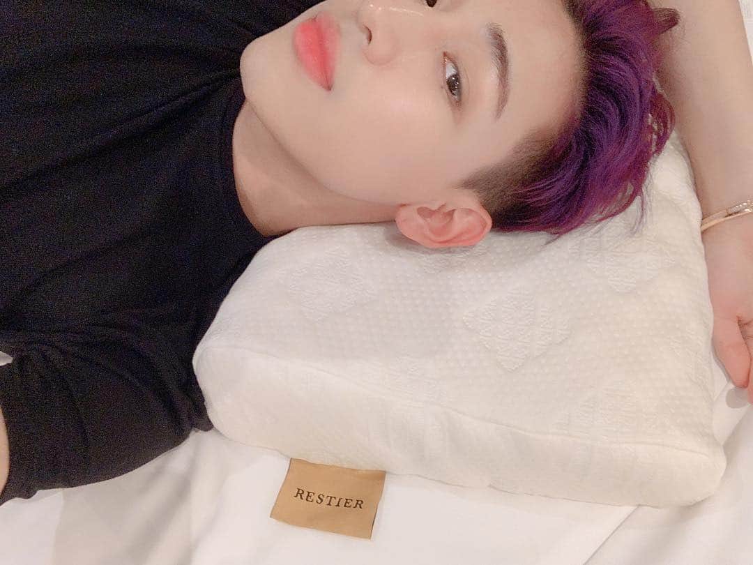 BamBam のインスタグラム：「Good Night IGOT7💋」