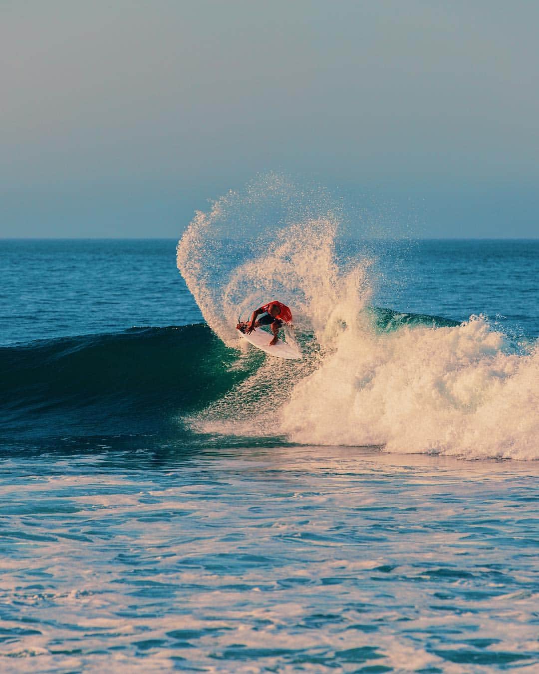 Kyle Kuiperさんのインスタグラム写真 - (Kyle KuiperInstagram)「Sunrise Surf in San Clemente」3月24日 1時17分 - kdkuiper