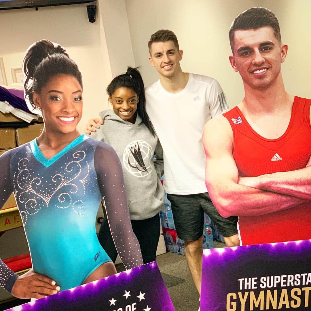 のインスタグラム：「SESSION 1 DONE!! WHAT AN UNBELIEVABLE SHOW!! Thanks everyone who come, who loved it???? . . @superstarsofgymnastics @theo2london #superstarsofgymnastics #gymnastics」