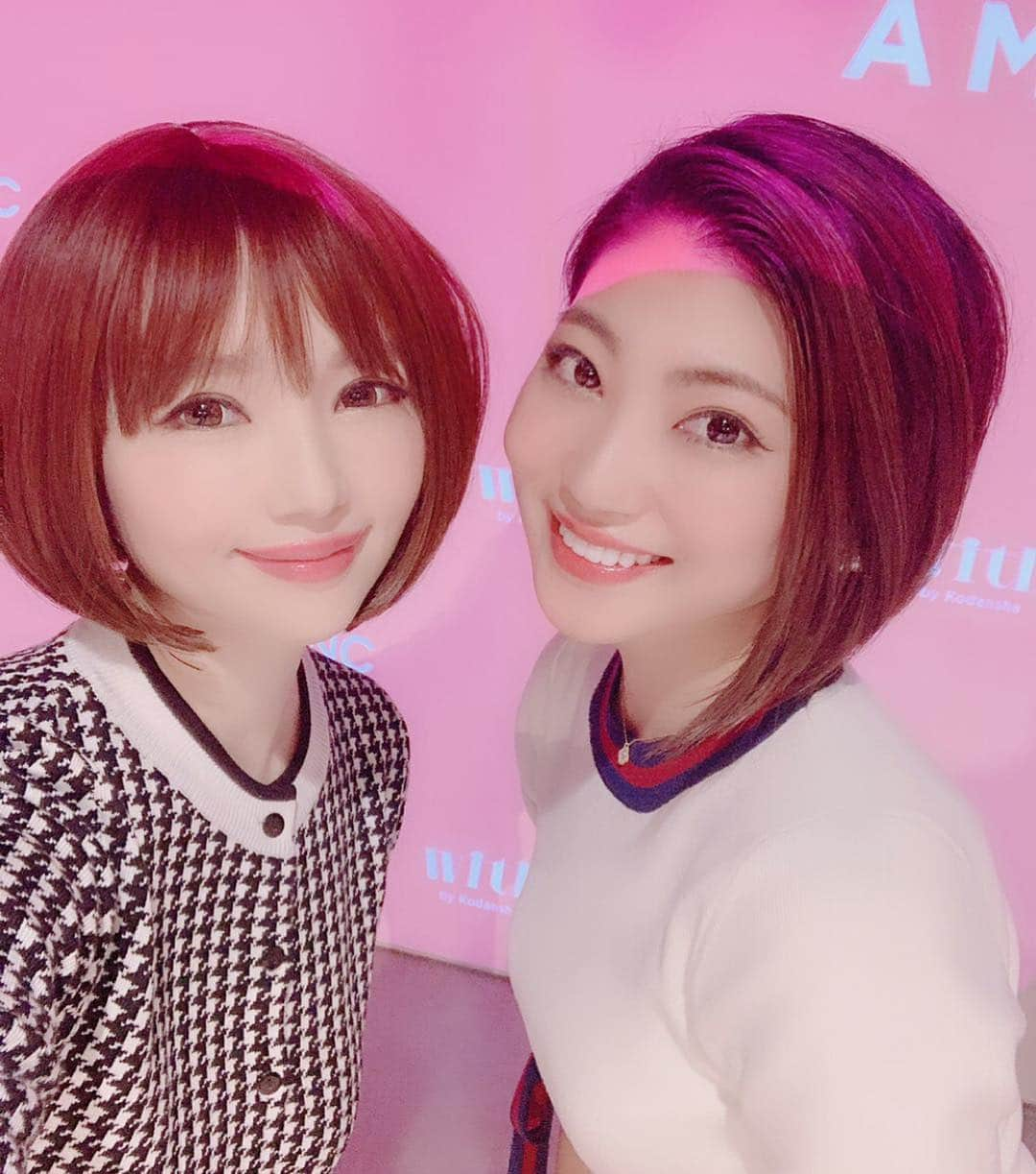 坂井雪乃さんのインスタグラム写真 - (坂井雪乃Instagram)「FiNCアプリ2周年記念の【FiNC AMBASSADOR  NIGHT】では"インタビュアー"を務めさせていただきました🎤💓✨✨ . 溝口社長のお話から始まり、松嶋シェフの講話🗣✨ SABONギフトボックスもいただいたりとFiNC×withの豪華イベントとなりました🌈💛 . いつも貴重な経験をさせていただき、今回も記念すべきイベントに大役を任せていただき光栄です😭💖 @finc_app ありがとうございます🙏❣️ . オフィシャルアンバサダーの森下悠里さん @yuurimorishita とも沢山お話をさせていただき嬉しかったです🥰💓 優しい笑顔と柔らかな声に癒されました🌸✨ . アンバサダーの皆さんとのお写真も沢山あるのでゆっくりアップしていきます🧡💛 #finc #fincアンバサダー  #sabon  #ベースフード  #ヘリオホワイト  #keisukematsushima  #with #パーソナルトレーナー  #美脚トレーナー 🤸‍♀️👠💖✨」3月23日 17時53分 - yukino_sakai