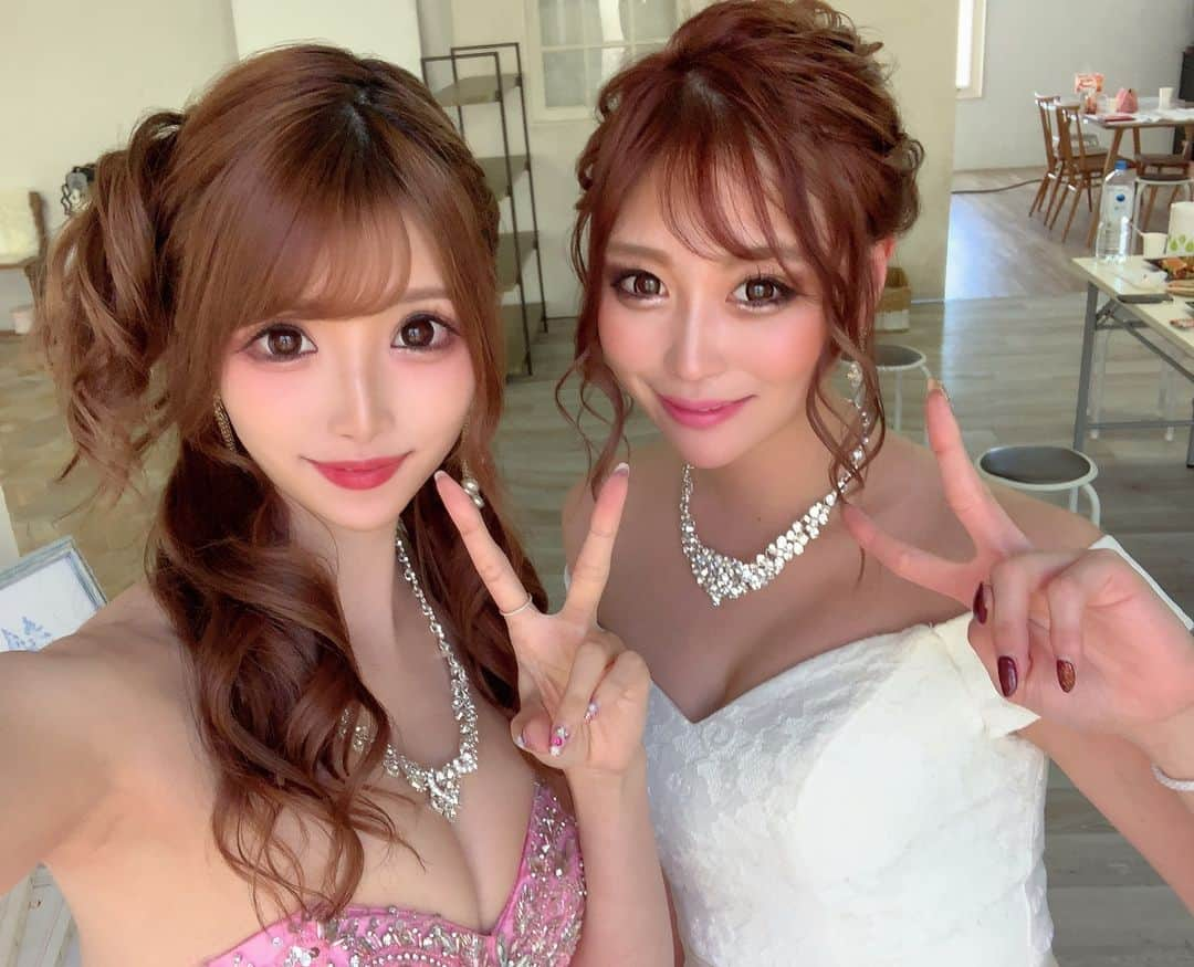 桜咲乃愛さんのインスタグラム写真 - (桜咲乃愛Instagram)「メゾンドボーテと体入ドットコムの撮影💖  普段会えないキャバ嬢さん達が集まっての撮影楽しかったしかわいかった😭💕💕⭐️ はじめましての人もいたから緊張してたけどお話出来てよかったよ～😭💓✨ 人見知り直りつつあるけどコミュ力の塊みたいな人見てると まだまだだなぁと思うから頑張ってもっとみんなと仲良くなりたい💖 まだ話せてない人もいるから今度は自分から話せますように☺️💕 呼んでいただけて嬉しかったです💖ありがとうございます😆🎀⭐️ #メゾンドボーテ#メゾンドボーテ専属モデル #体入ドットコム#撮影#歌舞伎町#歌舞伎町キャバ嬢 #キャバ嬢#全国の有名キャバ嬢」3月23日 18時44分 - noasama1101