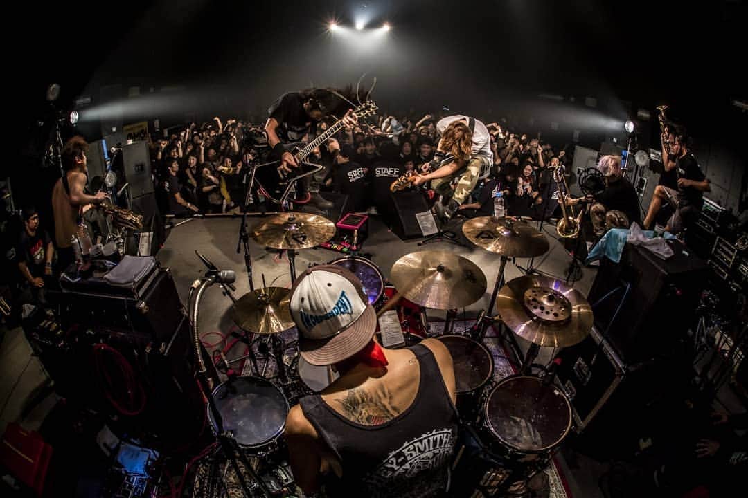 のインスタグラム：「3/22(金) 浜松窓枠 “Life In The Sun TOUR” photo by @hayachinphoto」