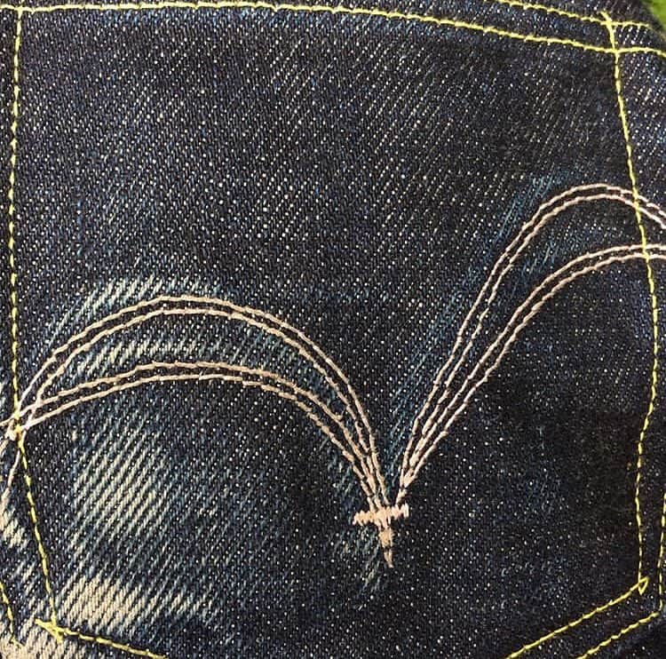 Denimioさんのインスタグラム写真 - (DenimioInstagram)「Don't you love the arcs? #samuraijeans are simply loaded with great details」3月23日 19時19分 - denimio_shop