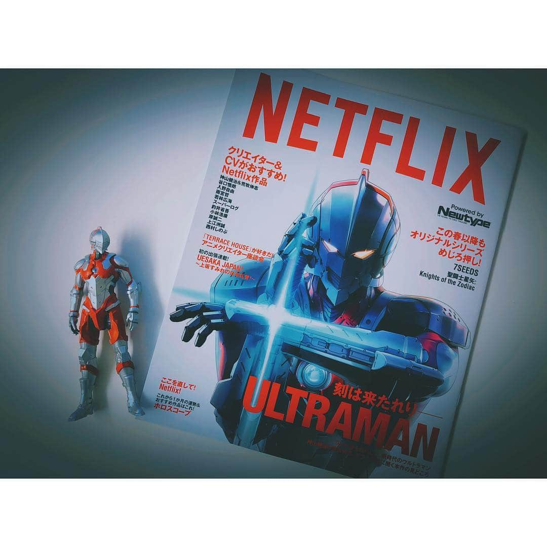 潘めぐみさんのインスタグラム写真 - (潘めぐみInstagram)「Anime Japan 2019『ULTRAMAN』 . Netflixブースでは、Newtype仕様になった豪華なネトフリ冊子を無料配布中‼️ . 表紙は、我らが『ULTRAMAN』‼️✨ . ラインナップやインタビューなども贅沢なものばかりで…。 . え、これ、無料でいいんですか❓ . #Netflix #ネトフリ #ネトフリアニメ #アガるネトフリアニメ #ULTRAMAN #神山健治 #荒牧伸志 . どれも興味深い記事ばかり。 . 「おっ！」となって「ほぉーーー！」となる。 . とりあえず、皆さんにお手にとって頂きたい一冊になっています。 . ネトフリ東京オフィスがオシャレすぎて衝撃でした。」3月23日 19時51分 - han_meg_han