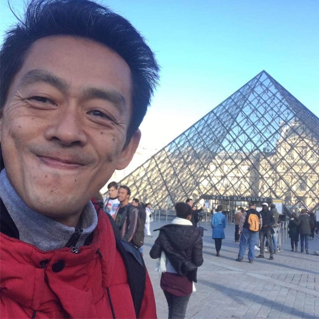 ぜんじろうのインスタグラム：「ルーブル美術館」