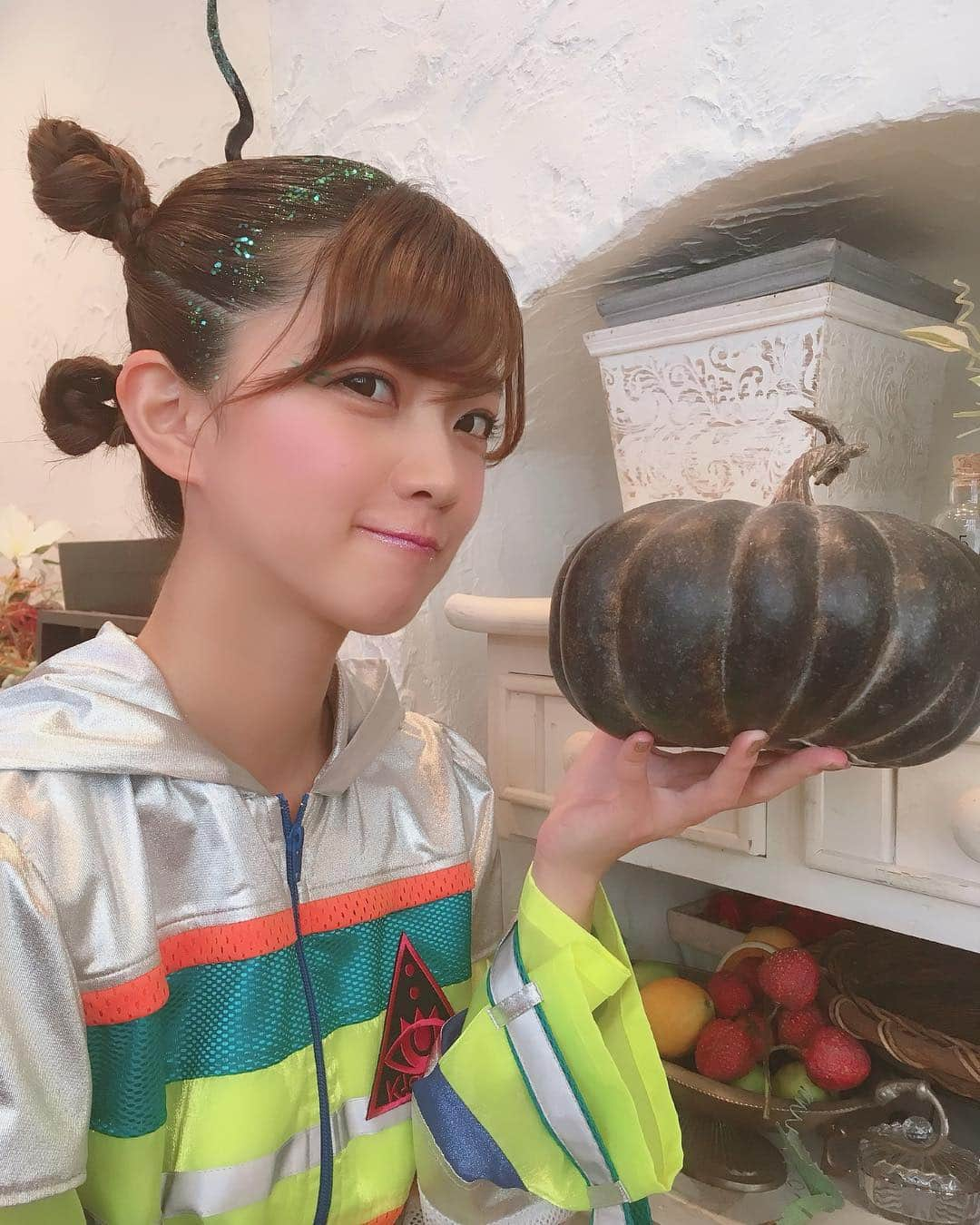 中山星香さんのインスタグラム写真 - (中山星香Instagram)「ラブカルみるみるティショん🚀🛸👽🧤✨💘」3月23日 19時52分 - seika0705n