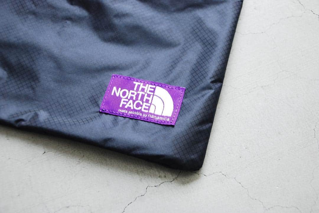 wonder_mountain_irieさんのインスタグラム写真 - (wonder_mountain_irieInstagram)「_ THE NORTH FACE PURPLE LABEL -ザ ノース フェイス パープル レーベル- "Lightweight Logo tape Shoulder Bag" ￥6,696- _ 〈online store / @digital_mountain〉 http://www.digital-mountain.net/shopdetail/000000006085/ _ 【オンラインストア#DigitalMountain へのご注文】 *24時間受付 *15時までのご注文で即日発送 *1万円以上ご購入で送料無料 tel：084-973-8204 _ We can send your order overseas. Accepted payment method is by PayPal or credit card only. (AMEX is not accepted)  Ordering procedure details can be found here. >>http://www.digital-mountain.net/html/page56.html _ 本店：#WonderMountain  blog>> http://wm.digital-mountain.info _ #nanamica #THENORTHFACEPURPLELABEL  #ナナミカ #ザノースフェイスパープルレーベル _ 〒720-0044  広島県福山市笠岡町4-18 JR 「#福山駅」より徒歩10分 (12:00 - 19:00 水曜定休) #ワンダーマウンテン #japan #hiroshima #福山 #福山市 #尾道 #倉敷 #鞆の浦 近く _ 系列店：@hacbywondermountain _」3月23日 19時55分 - wonder_mountain_
