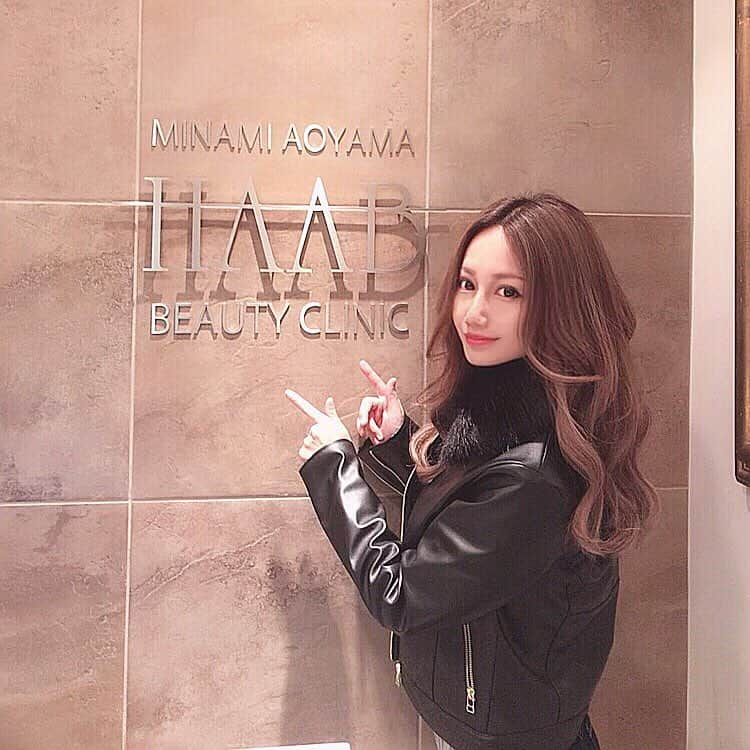 ひよこ先輩さんのインスタグラム写真 - (ひよこ先輩Instagram)「@haab_official で 今話題の人参注射うってきた🥰 HAABにしか権利のない注射で ここでしか出来ないやつ🤔✨ . これは通うやつ🧸❤️ メンズも対応可能みたいでメンズの方はこちら✨ @haab_homme . #小顔 #人参注射 #表参道 #青山 #haab」3月23日 20時02分 - piyo14ko