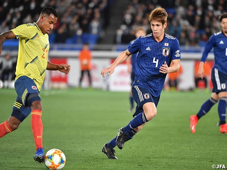 日本サッカー協会さんのインスタグラム写真 - (日本サッカー協会Instagram)「📸Match  Photos③ 後半に入りコロンビア代表は度々日本ゴールを脅かします。63分にPKで先制を許した日本代表は、直後に #香川真司 選手を投入します。 ・ キリンチャレンジカップ2019 #SAMURAIBLUE 0-1 コロンビア代表 📅3/22(金)19:20KO 📍神奈川／日産スタジアム ・ ―――――――――――――――――― Next Match>> キリンチャレンジカップ2019 🆚ボリビア代表 📅3/26(火)19:30KO 📍兵庫／ノエビアスタジアム神戸 📺フジテレビ系列で生中継 ・ 👉大会情報はJFA.jpへ ―――――――――――――――――― #daihyo #SAMURAIBLUE」3月23日 20時34分 - japanfootballassociation