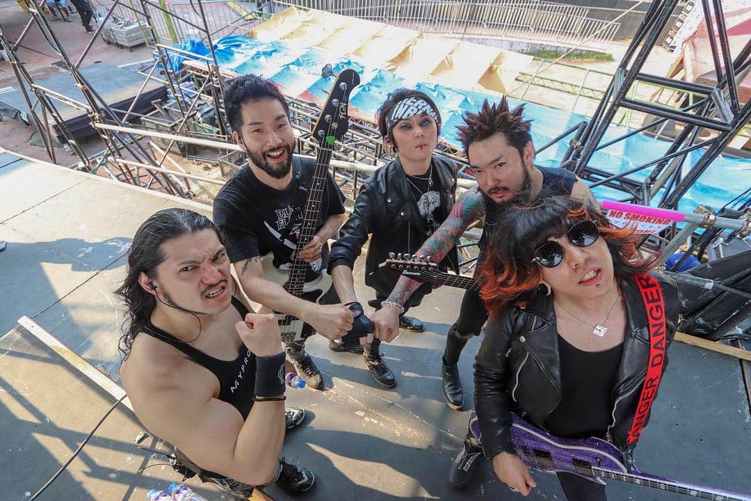Her Name In Bloodさんのインスタグラム写真 - (Her Name In BloodInstagram)「Thanks PULP SUMMER SLAM!! Manila, You guys are amazing!  See You Very Soon! #pulpsummerslam #hernameinblood #seeyouattheslam」3月23日 20時29分 - hnibband