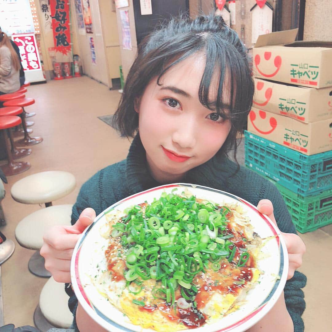 上野優華さんのインスタグラム写真 - (上野優華Instagram)「#広島 #ハルバン19 最高でした😊 #ライブはもちろん #ご当地グルメ も美味しすぎた…！ #広島お好み焼き #一絆 で 念願の #ウニホーレン #美味しいものたくさん #ぷしゅー また絶対くるから、今日のこと、#上野優華 の音楽をどうか忘れないでいただけたら嬉しいです。 やっと会えた、待ってたよ そんな言葉を聞かせてくれてありがとう。心から愛してます！」3月23日 20時29分 - yuukaueno0205