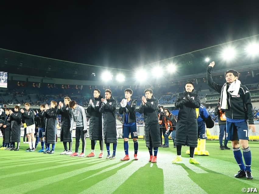 日本サッカー協会さんのインスタグラム写真 - (日本サッカー協会Instagram)「📸Match  Photos④ 1点を追う日本代表は、#香川真司 選手、#小林祐希 選手、#乾貴士 選手、#鎌田大地 選手、#安西幸輝 選手を投入しますが、最後までゴールネットを揺らすことはできず、0-1で試合を終えました。 ・ キリンチャレンジカップ2019 #SAMURAIBLUE 0-1 コロンビア代表 📅3/22(金)19:20KO 📍神奈川／日産スタジアム ・ ―――――――――――――――――― Next Match>> キリンチャレンジカップ2019 🆚ボリビア代表 📅3/26(火)19:30KO 📍兵庫／ノエビアスタジアム神戸 📺フジテレビ系列で生中継 ・ 👉大会情報はJFA.jpへ ―――――――――――――――――― #daihyo #SAMURAIBLUE」3月23日 20時46分 - japanfootballassociation