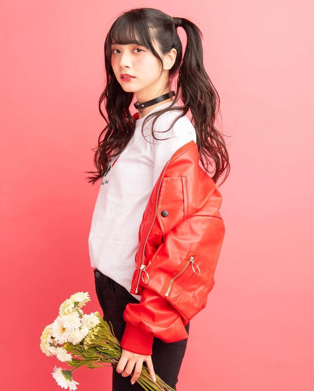 山口はのんのインスタグラム：「❤️🖤❤️﻿ ﻿ #ポトレマガジン﻿ #ポトレ﻿ #アザーカット﻿ #ツインテール﻿ #ツイン﻿」